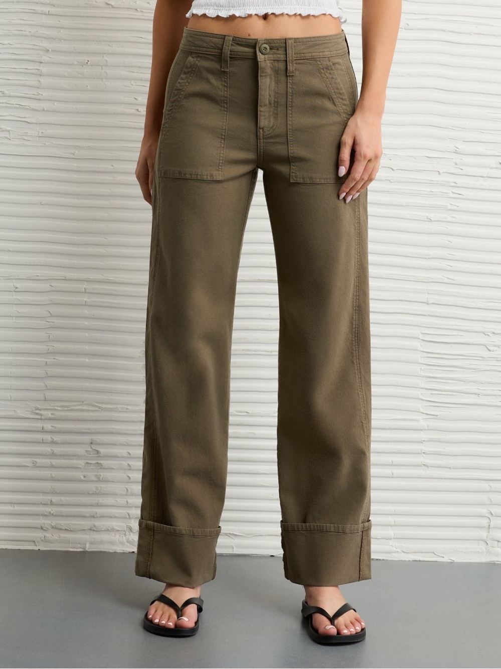 AE Stretch High-Waisted Utility
Stovepipe Pant